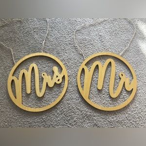 Mr & Mrs Signs - Wedding Decor - Gold